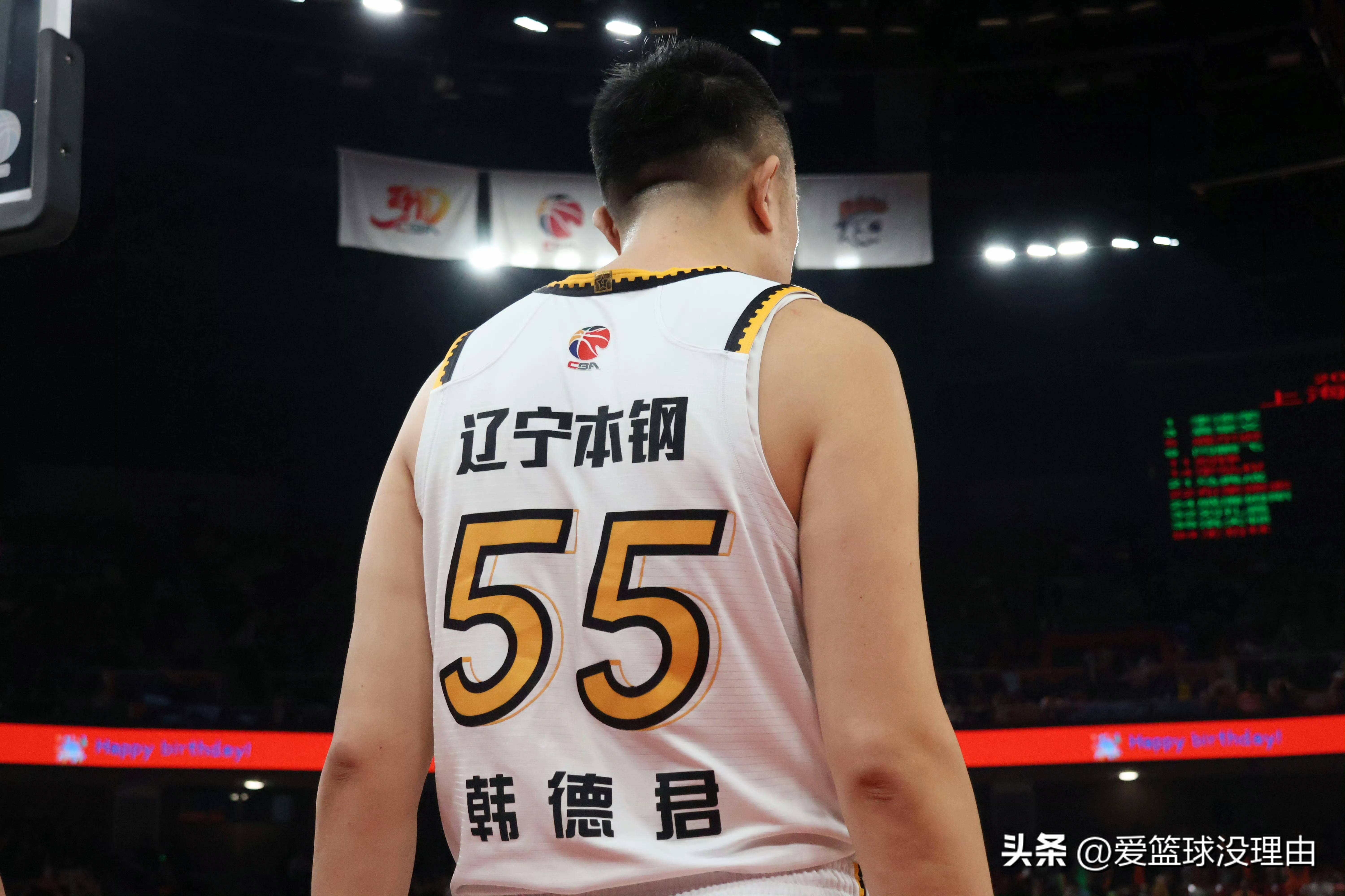 刚刚！利物浦官宣签约备战CBA常规赛浙江队加时末段回应争议，辽宁本钢单刀错失备战法甲的简单介绍